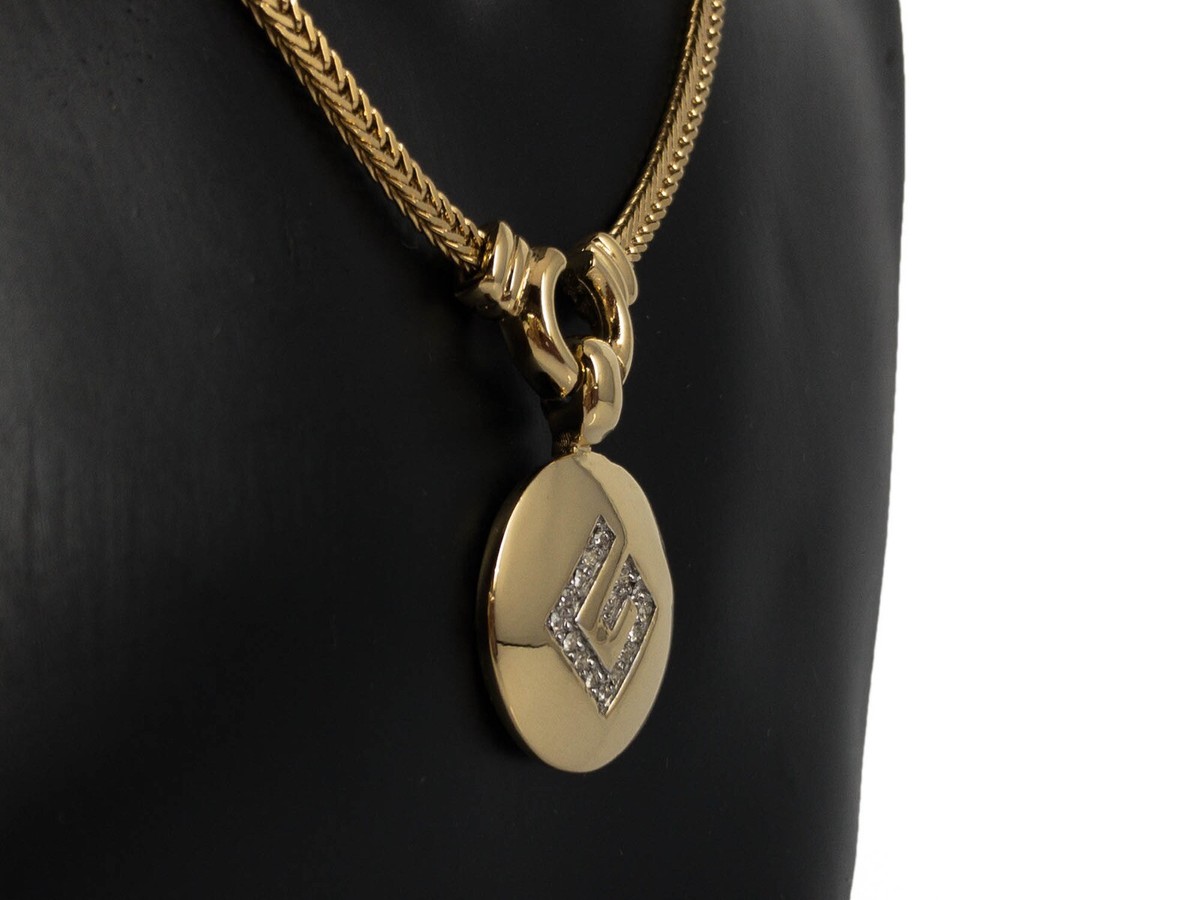 GIVENCHY ジバンシー Logo Embossed Coin Pendant Necklace Vintage Circa 1990 Bijoux Givenchy Gold Plated Coin-Shaped