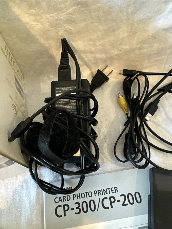 Canon CP-200 Photocard Printer With Accessories Bundle - Image 4 of 4