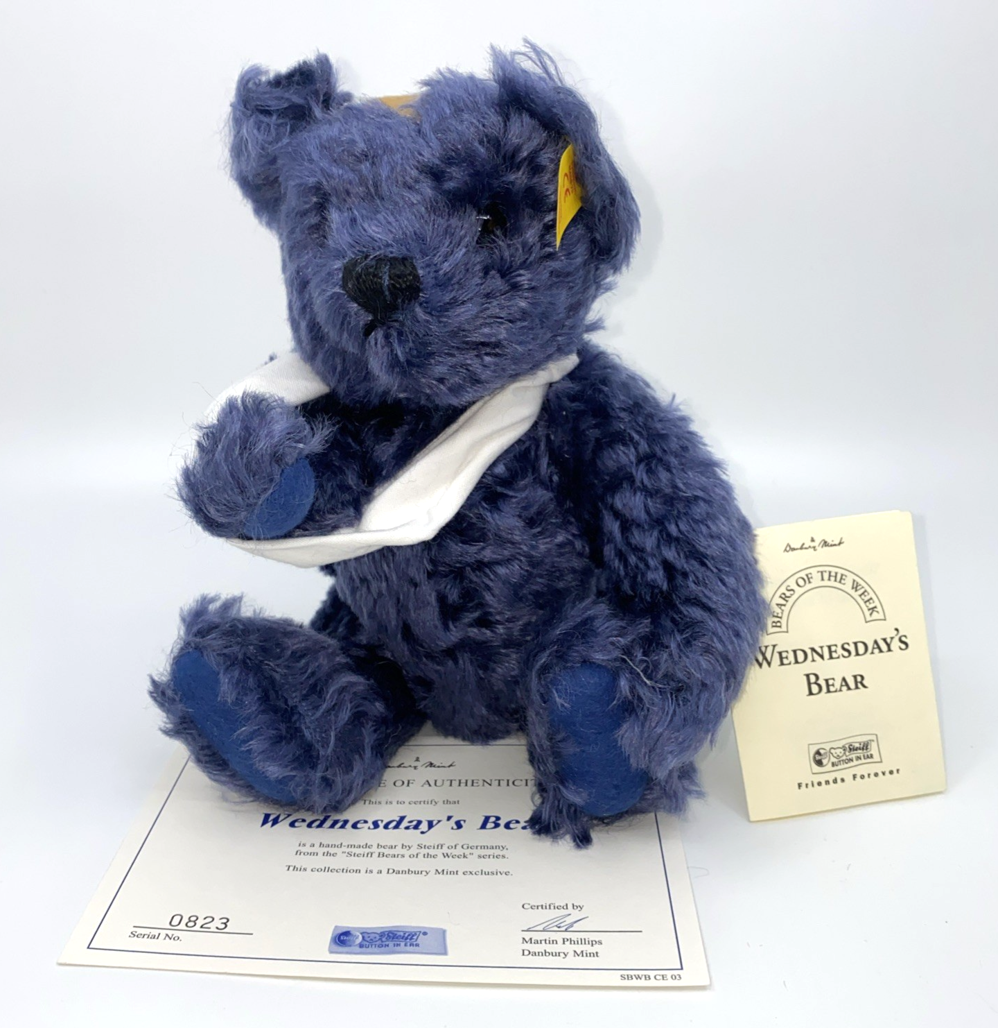 Steiff Bears Of The Week ""Wednesday's Bear"" - 23cm, Blue Mohair - EAN:654619