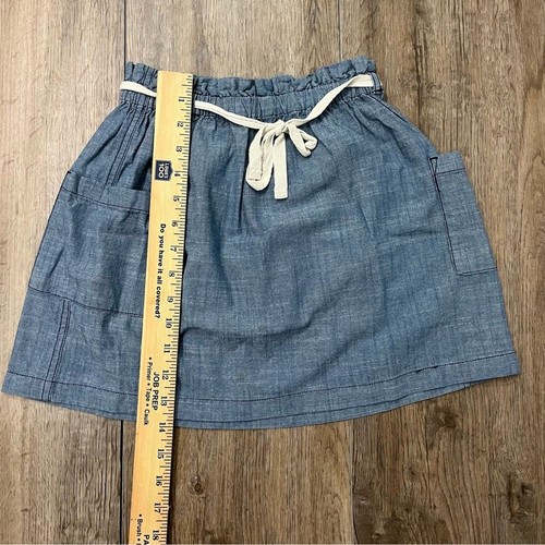 HANNA ANDERSSON Girl's Chambray Skirt Denim Blue Pockets Size 130 or 8 - Picture 2 of 6