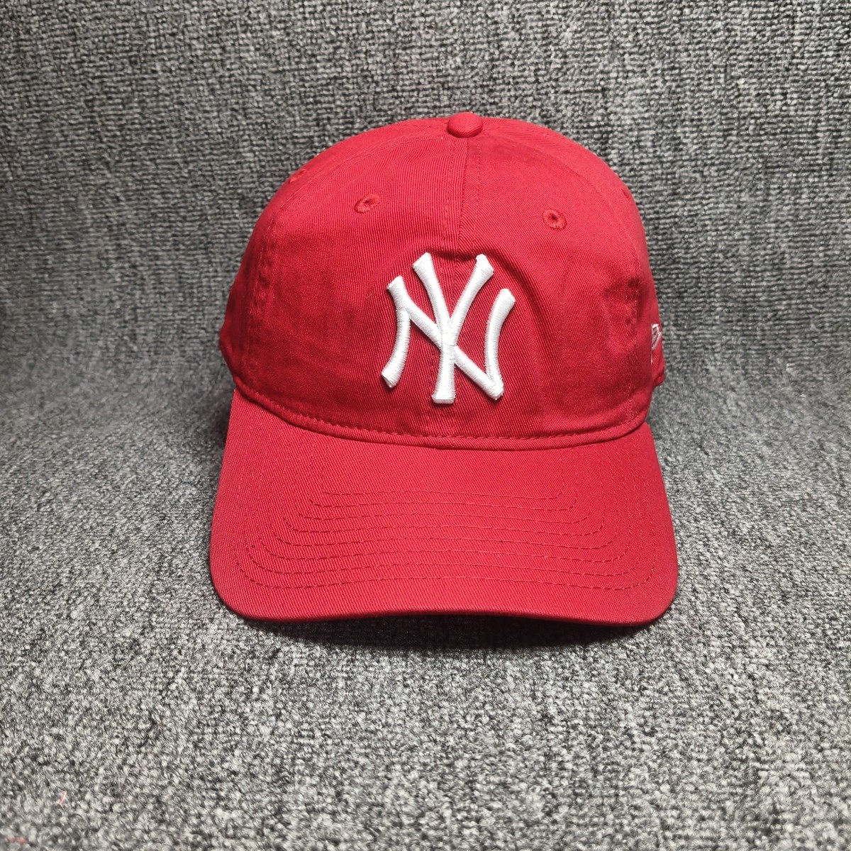 New Era New York Yankees Red Strapback Cap Hat