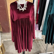 Gorgeous Burgundy red velour Pleated dress By ADOS. Size 10. Excellent Condition