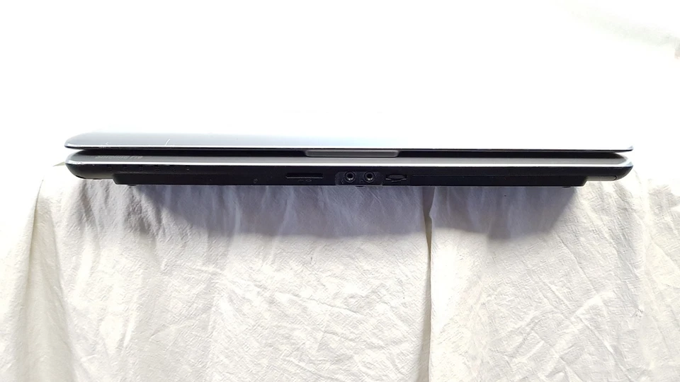 Toshiba satellite pro l450-17q 15.6" Laptop Intel Core 2 Duo T6570 4GB No HDD - Image 2 of 4