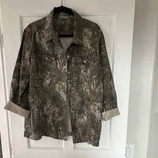 Chico's Size 3 Green/Beige Leopard Animal Print Button-Front Mid-Length Jacket