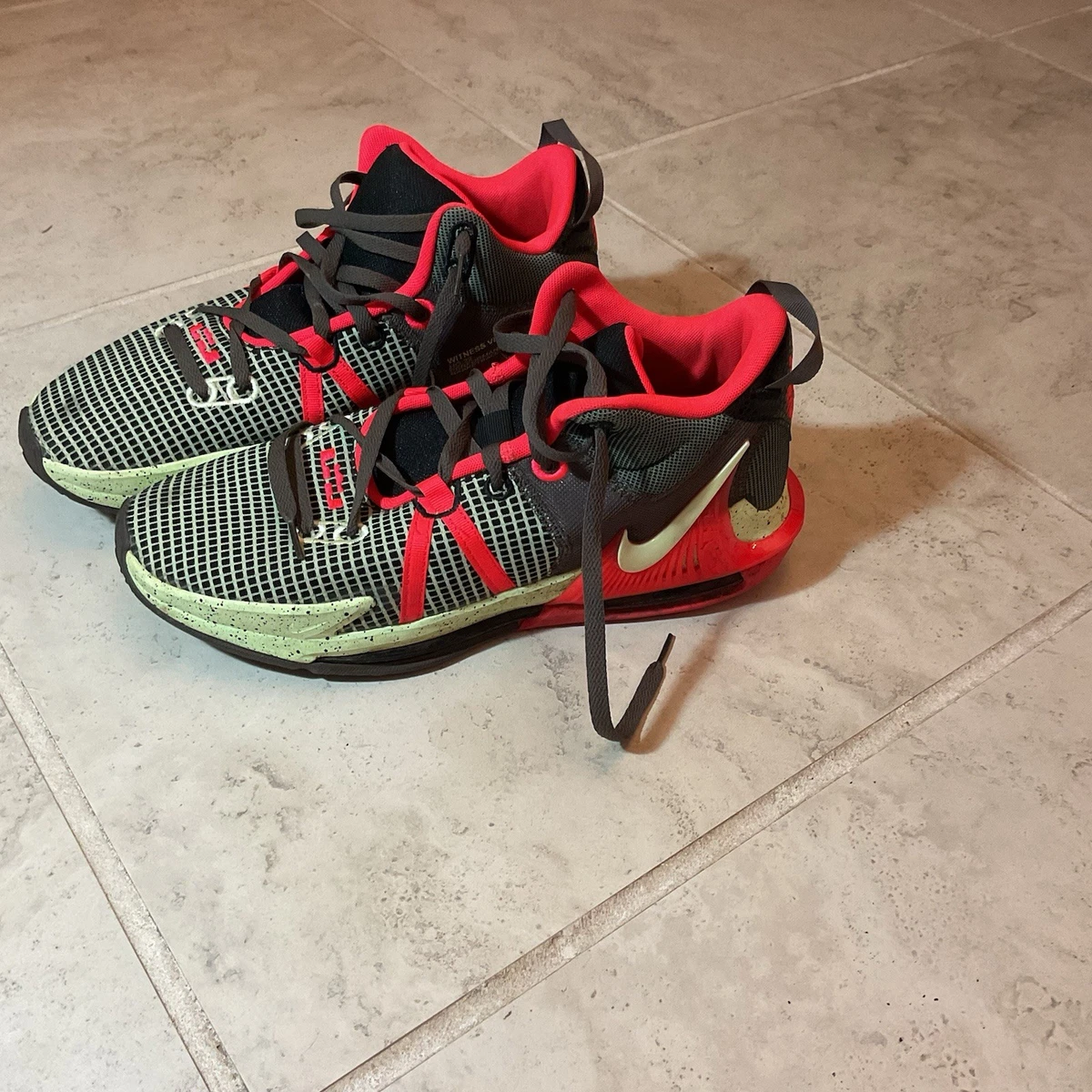 Nike LeBron Witness 7 EP Black Crimson Alligator for Sale  display picture 1