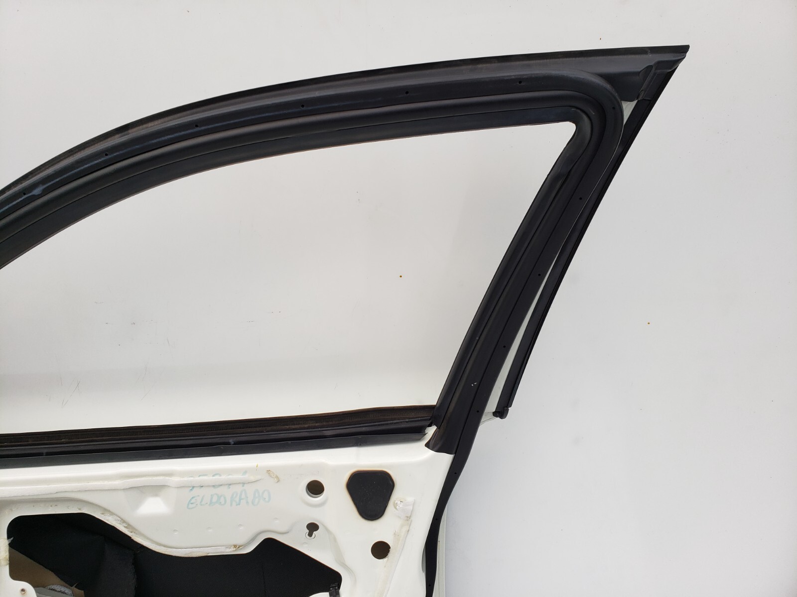 ✅ 03-12 OEM Maserati Quattroporte M139 Front Right Passenger Door Shell White *