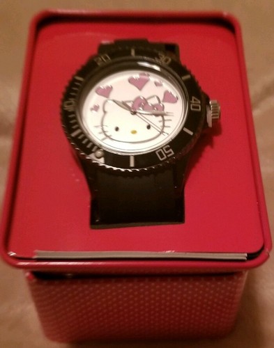 NEW SANRIO HELLO KITTY WHITE SILICONE BAND+SILVER DIAL+PINK HEART - Picture 2 of 4