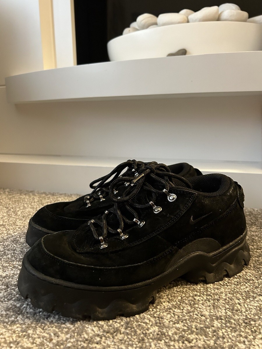 nike black lahar sneakers