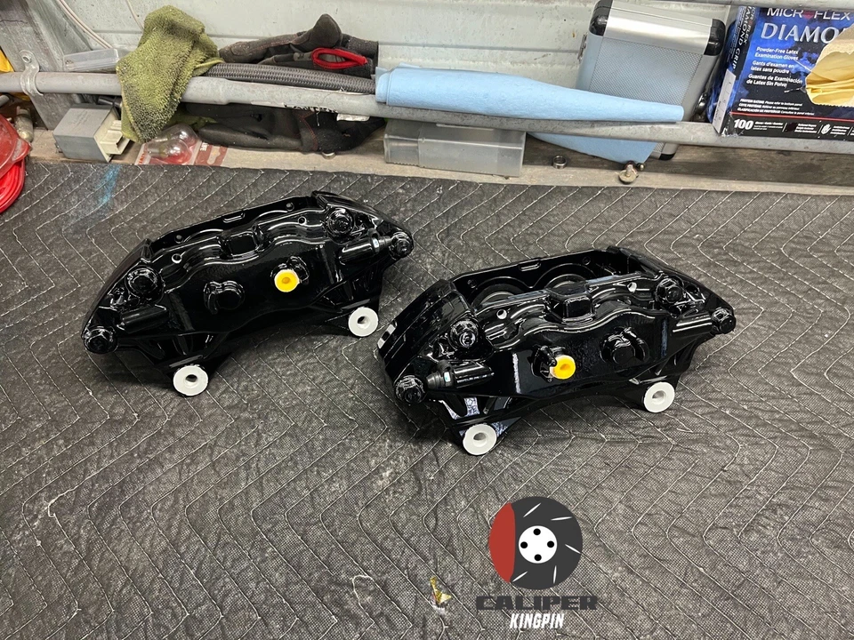 04-17 PINZAS DE FRENO DELANTERAS SUBARU IMPREZA WRX STI SEDAN LH RH con recubrimiento en polvo Foto 2 de 4