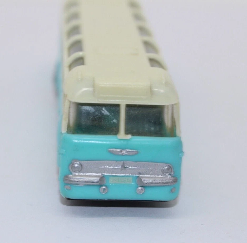 dm1720, RAR Alter HERR ex. DDR Ikarus 55 BUS Reisebus graue Räder himmelblau TOP - Bild 4 von 4