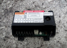 Honeywell S8610U3009 Furnace Ignition Control Circuit Board Module Free Shipping