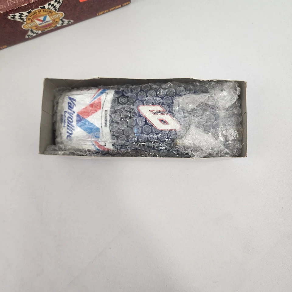 #6 Mark Martin Valvoline 100 años de carreras conmemorativo 1995 Thunderbird 1:24 Foto 3 de 4