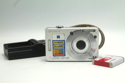 SONY Cyber-shot DSC-W50 6.0メガピクセル Amazon.com : Sony Cybershot DSCW50 6MP Digital Camera with