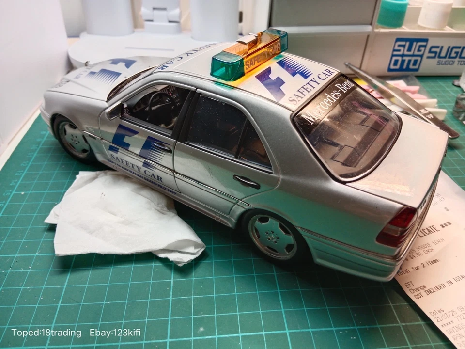 1/18 UT Model Mercedes Benz C36 AMG Safety Car - image 3 of 4