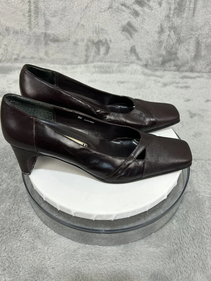 Caressa Women's 3" Square Toe Pump Chunky Wood Heel Brown Size 8.5 M Pre-Owned - Image 2 of 4
