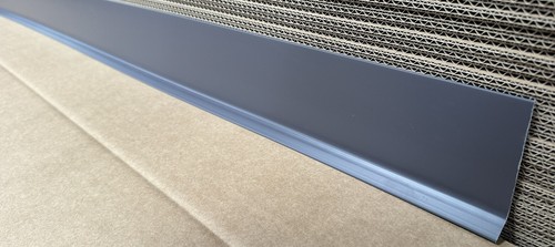 2m- Flexible Dark Grey PVC Sit On Skirting Board - Durable Wall Trim- 100mm high - Picture 3 of 6