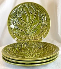 VTG 2001 Macy's "The Cellar" Beautiful Set of Green Leaf Plates 8 1/2" Set of 4