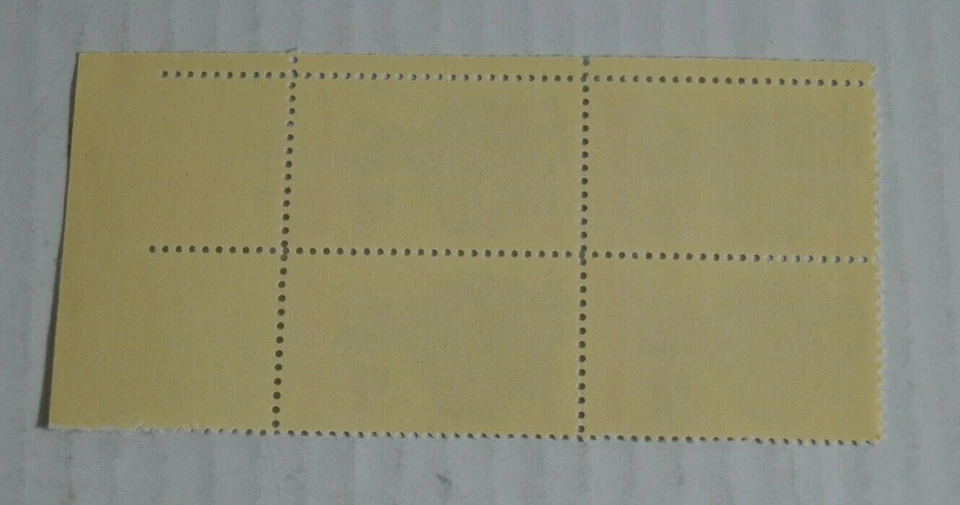 The Gift of Self American Red Cross 18c Plate Block of Four Scott 1910 - Image 4 of 4