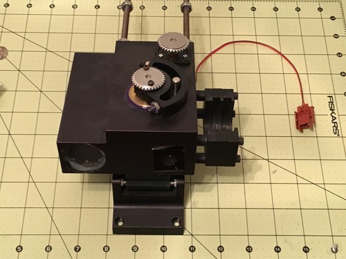Olympus / Spectra Tech - Nicolet / Raman Unknown Microscope Section - Picture 2 of 7