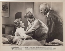 Connie Stevens + Dorothy McGuire + Lloyd Nolan in Susan Slade (1961) Photo K 302