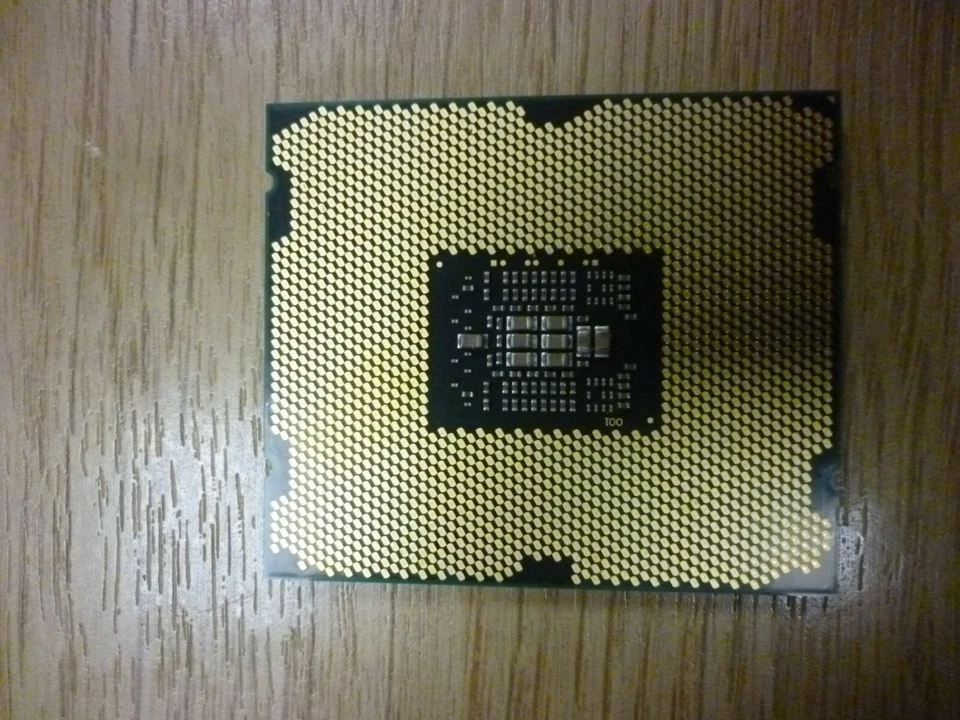Intel Xeon E5-1620, 3.6 GHz, 4 cores, 8 threads, Socket LGA2011, SL0RC, tested - Image 3 of 4