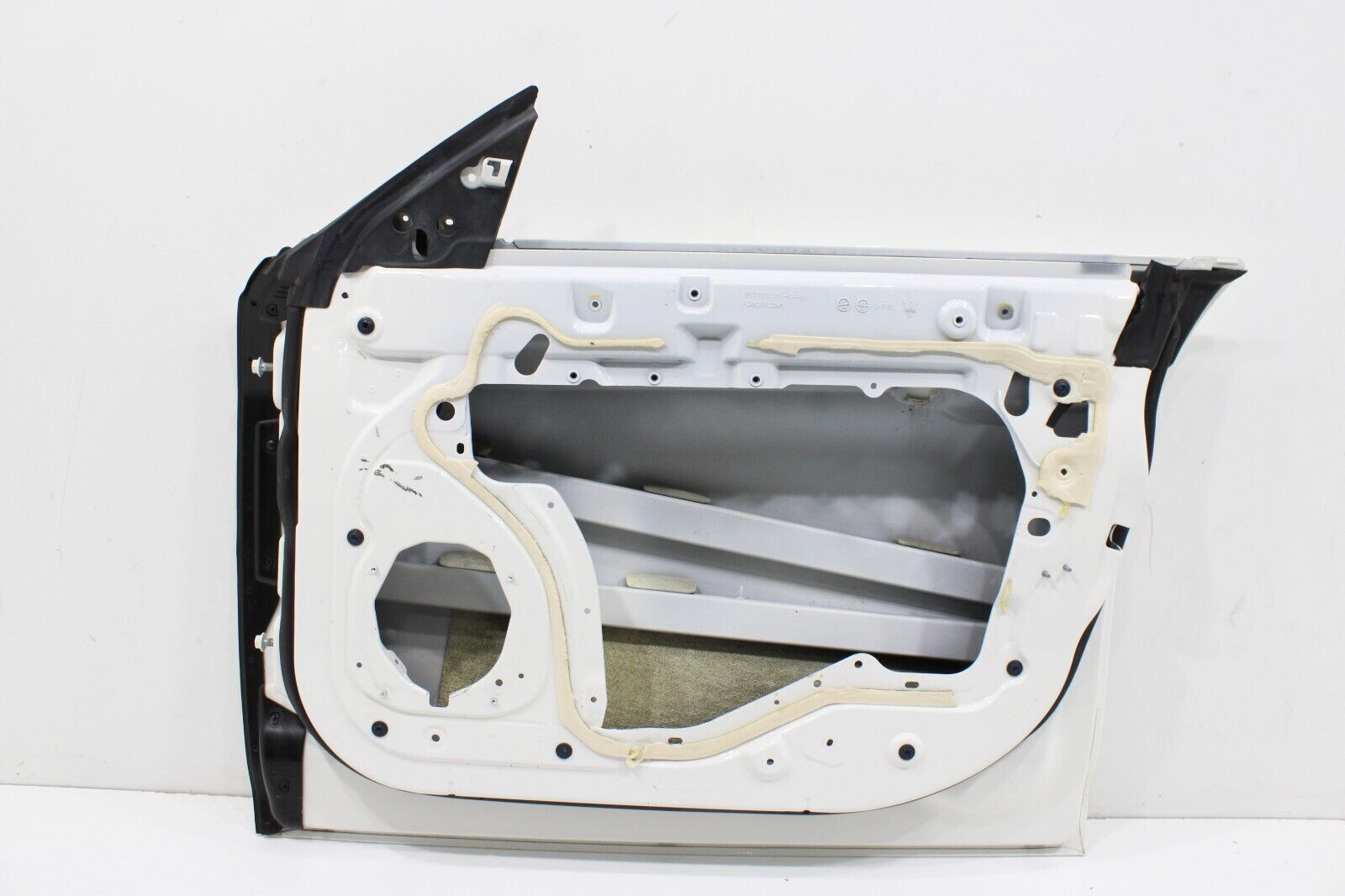 2014 - 2020 MASERATI GHIBLI FRONT RIGHT PASSENGER SIDE DOOR SHELL PANEL OEM