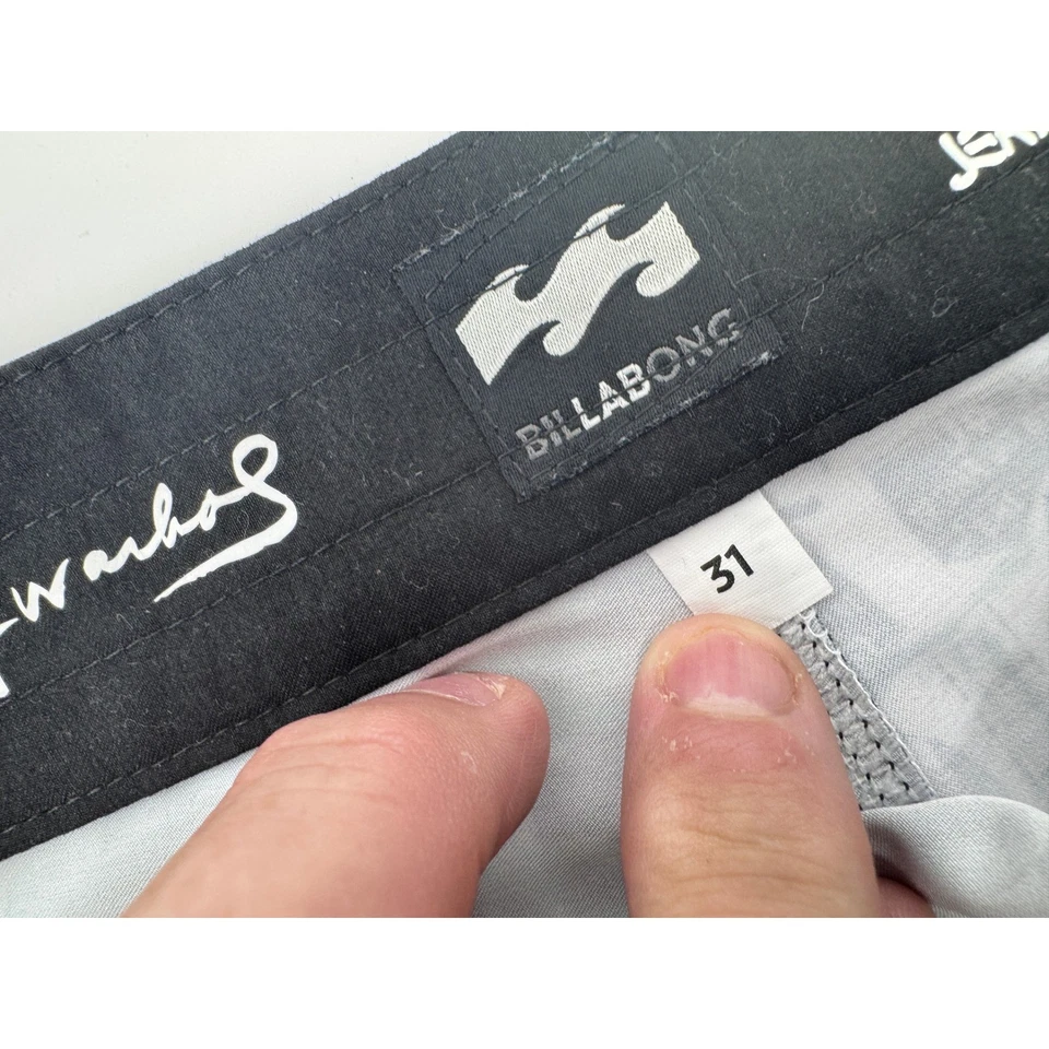 Bañador corto Billabong Andy Warhol Jean Michel Basquiat talla 31 Foto 3 de 4