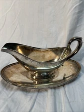 Classic Vintage Gorham Silverplate Gravy Boat with Attached Plate Y430