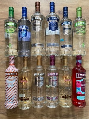 Smirnoff Wodka Set aus 12 Flaschen 1L-0,7L verschiedene Gemacksrichtungen, Neu
