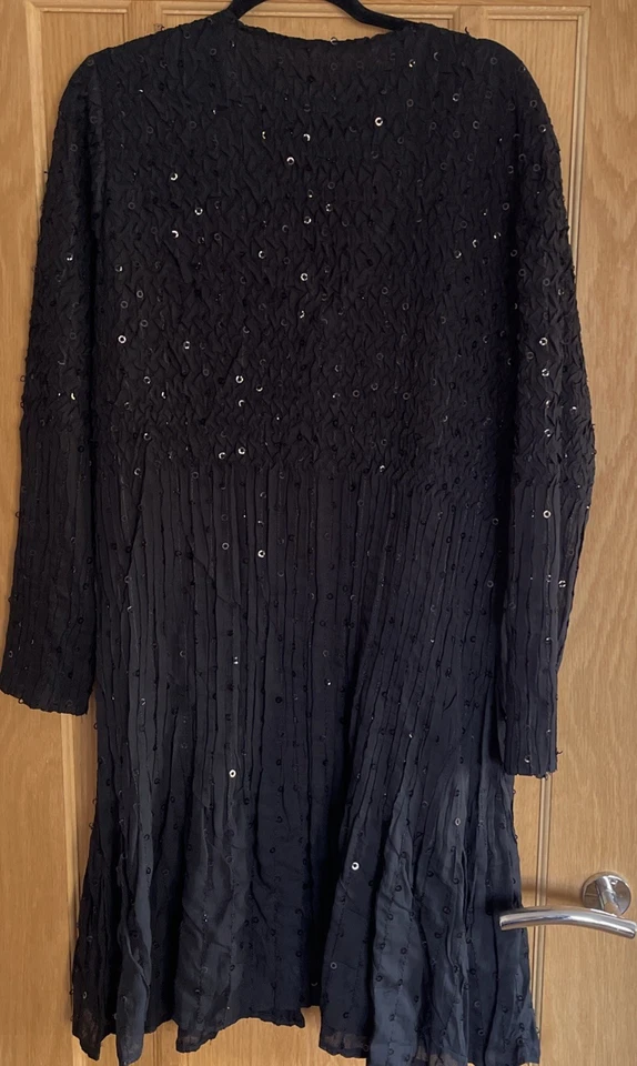 Long Black Crinkle Sequin Evening Party Jacket/Cardigan One Size - free postage - Image 3 of 3