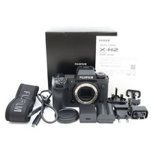 FUJIFILM X-H2 w/ 1656 shots 565639