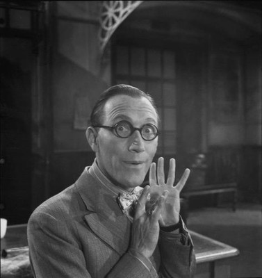 English actor Arthur Askey posed set during filming British myster- Old Photo