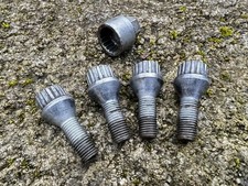 Felgenschloss Radschrauben / Radbolzen M12x1,5 für BMW E32 / E34 / E38 / E39  A
