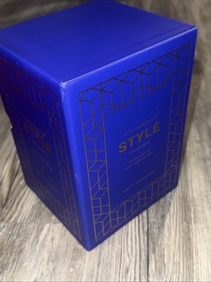 Little Guides to Style Collection : The History of Eight Fashion
