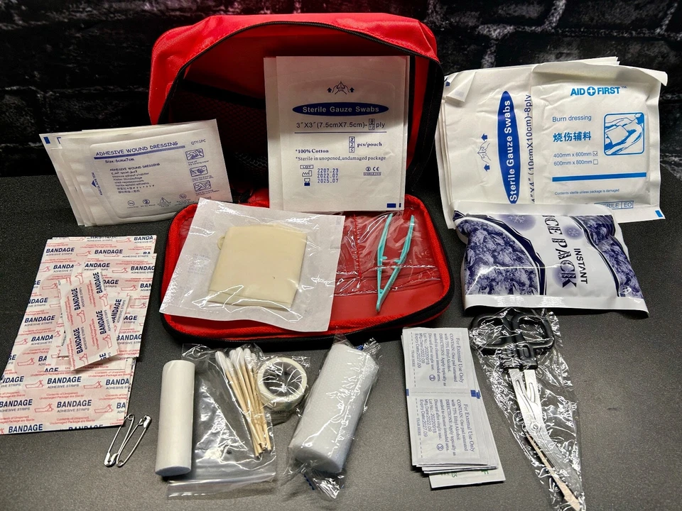 Kit de primeros auxilios de viaje portátil TUSK motocicleta moto Yamaha YZFR1 YZ WR VStar Foto 3 de 4