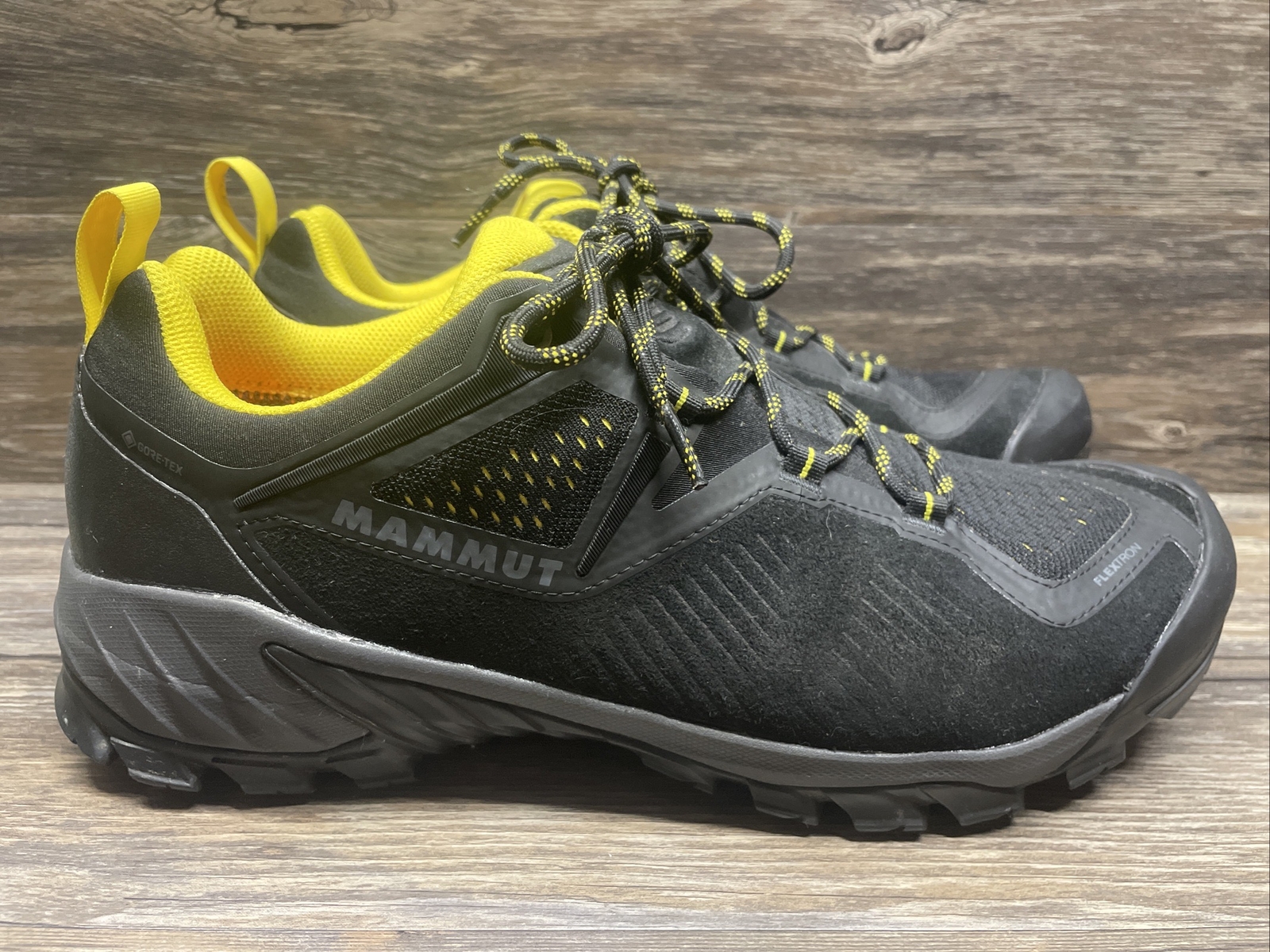 Mammut Sapuen Low Gore-Tex GTX Negro Zapatos de Senderismo Vibram - Para Hombre 11.5 - Usado en Excelente Condición