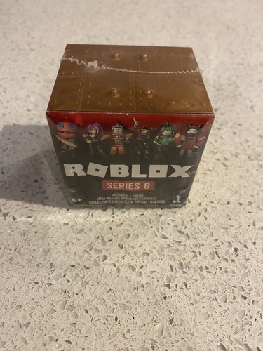 OFFICIAL ROBLOX SERIES 8 MYSTERY FIGURE BLIND BAG BOX BRAND NEW
