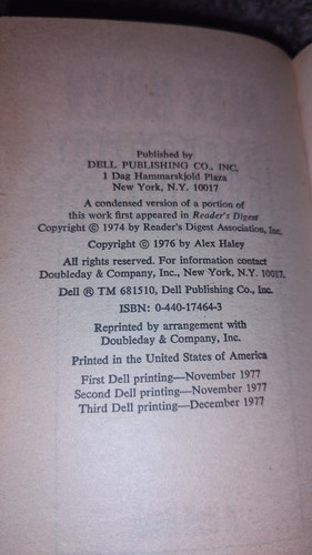 Roots - Alex Haley (1977) 3rd Dell Printing PB - Picture 5 of 9