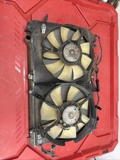 1997-2001 LEXUS ES300 GENUINE RADIATOR & ENGINE COOLING FAN ASSEMBLY OEM