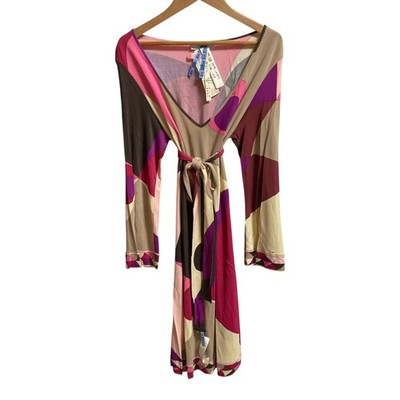 Emilio Pucci V-neck long-sleeve rayon dress, size 34, red Women USED | eBay Emilio Pucci V-neck long-sleeve rayon dress, size 34, red Women USED | eBay