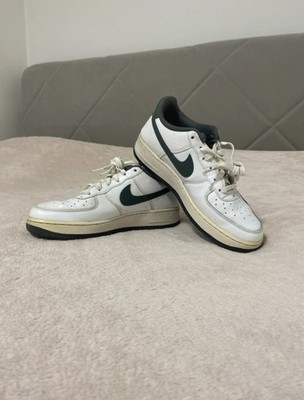 Nike SportswearAIR FORCE 1 UNISEX - Sneaker low - white/green/oil green Größe:40