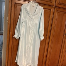BARBIZON Size Large Light BLUE Satin Nightgown Lace, Button Up Long Sleeve, EUC