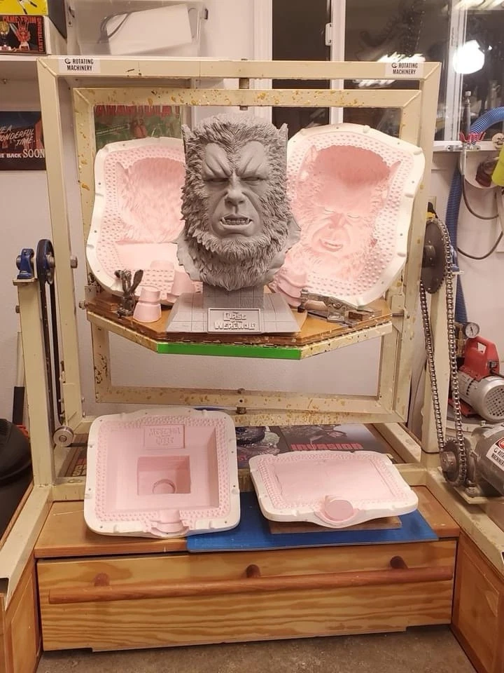 1/1 Scale Curse Of The Werewolf Resin Bust - Image 2 of 4