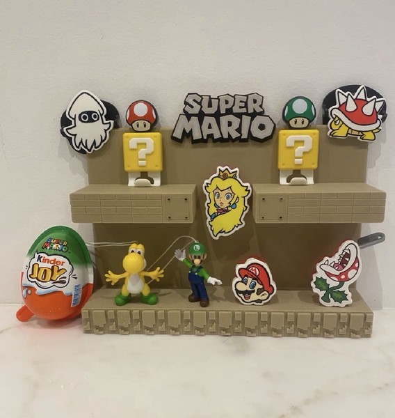 Expositor Mario Bros Kinder Joy. Soporte figuras