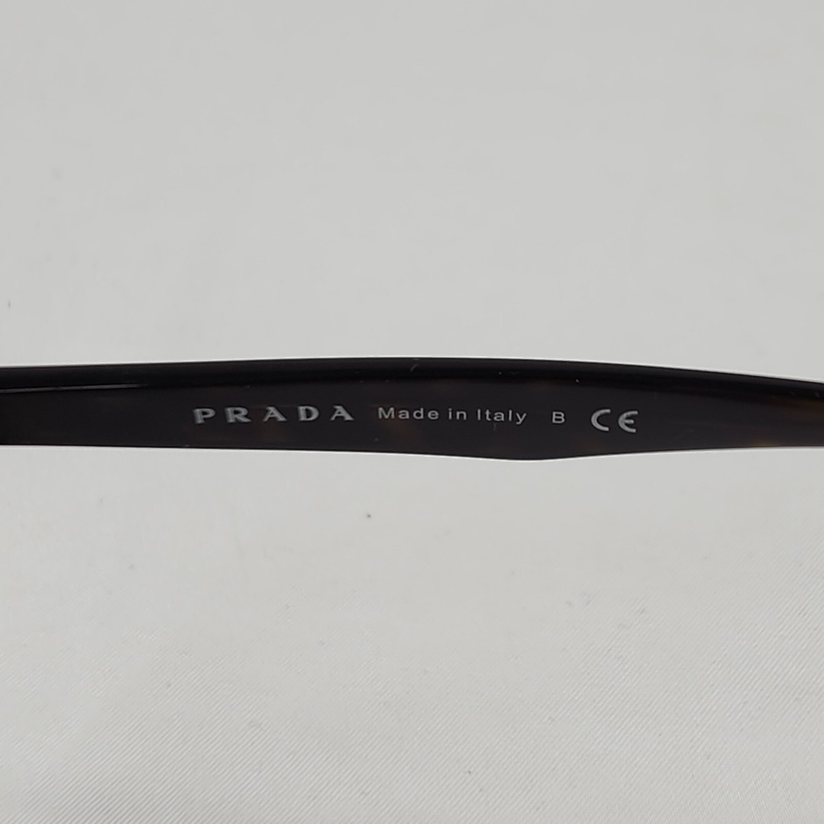 PRADA Ladies Logo Sunglasses SPR 06P - 54 19 140 Gradient  display picture 3
