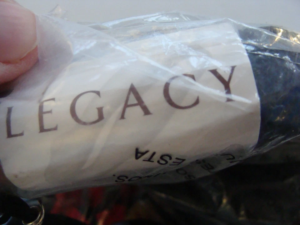 NUEVO SELLADO Legacy Legwear QVC Vacaciones Zapatilla Calcetines con Suela Pinzas - Adornos Foto 3 de 4