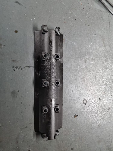 Audi 80 90 Cabrio B4 VW Golf 2 II Ölabweiser Zylinderkopf Ventildeckel 026103547