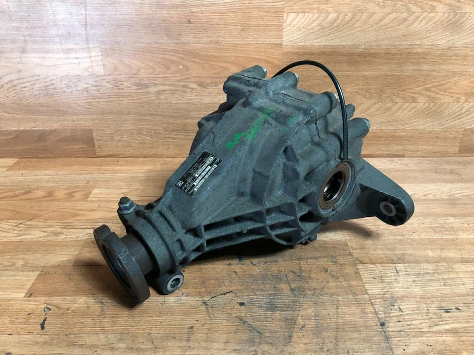 MERCEDES BENZ OEM W163 ML320 ML500 REAR DIFFERENTIAL BACK DIFF RATIO 3.70 98-05 - Image 2 of 4