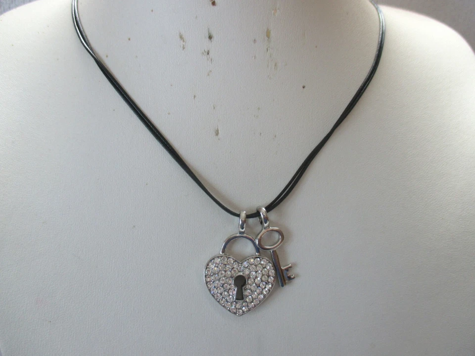 Restposten Modeschmuck 1 Karton 2kg Modeschmuck- und Bastelpaket - Bild 3 von 4