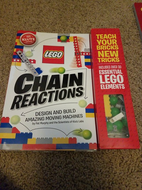 klutz lego chain reactions science & building kit